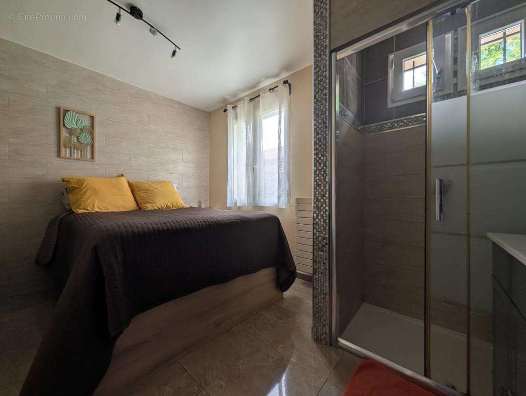 Maison 5 chambres dont 1 plain pied - photo 8