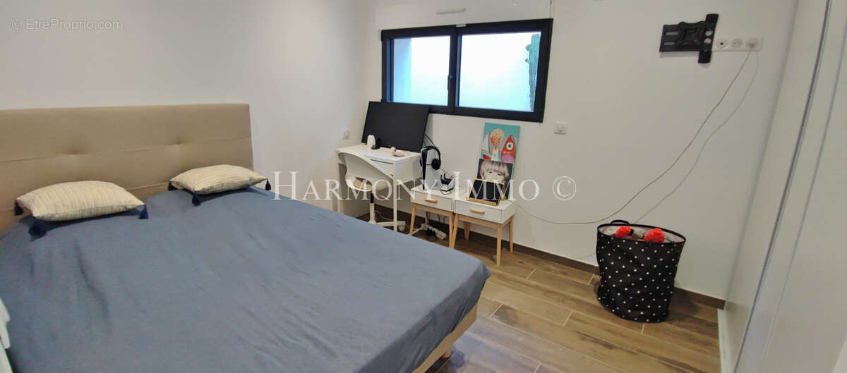 Vue Mer- Appartement T4 de 100m2 en rez-de-jardin à Bandol 83 150 (Var) - photo 9