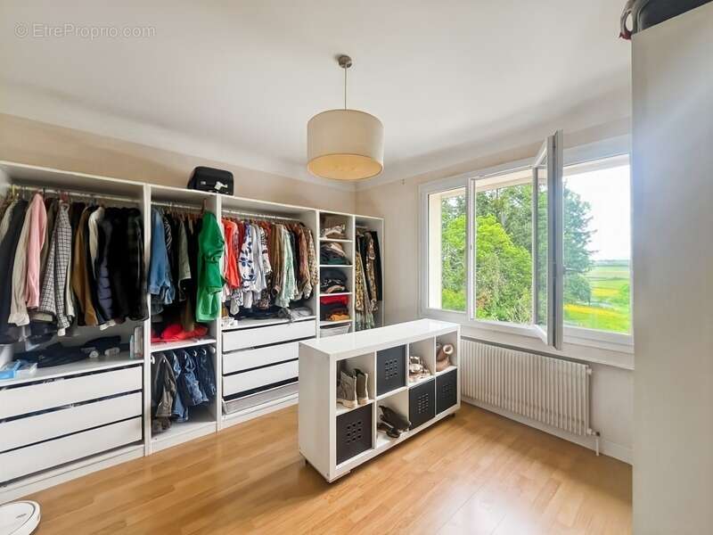 Maison à PERRECY-LES-FORGES