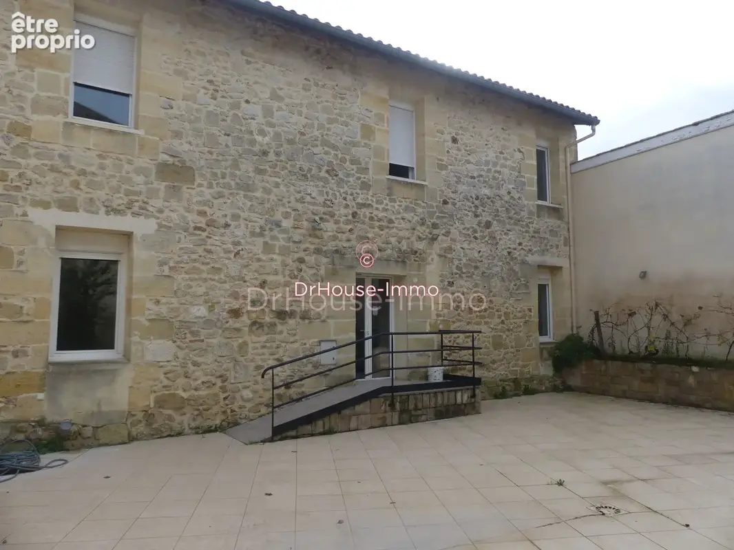 Appartement 22 pièces 450 m² à vendre à Castillon-La-Bataille (33350) - photo 16