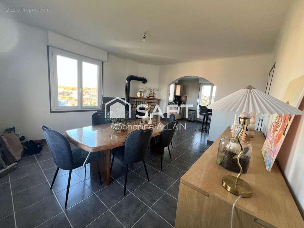 Photo 3 - Maison à LA MOTTE