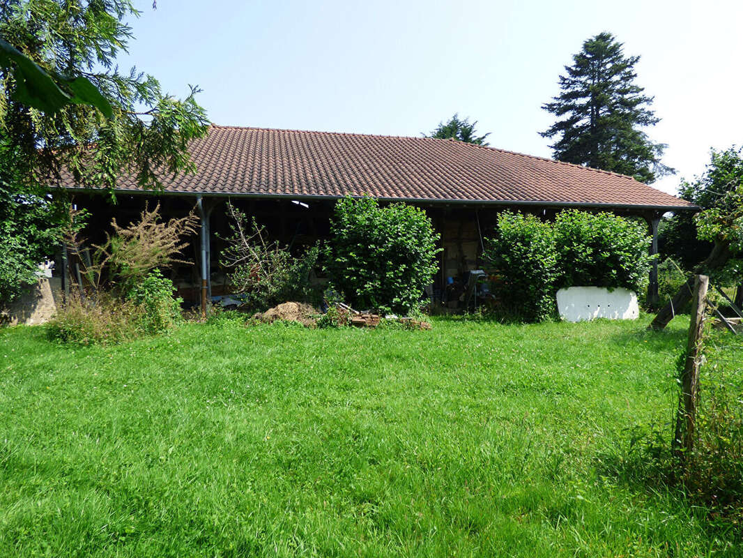 Maison à SAINT-TRIVIER-DE-COURTES