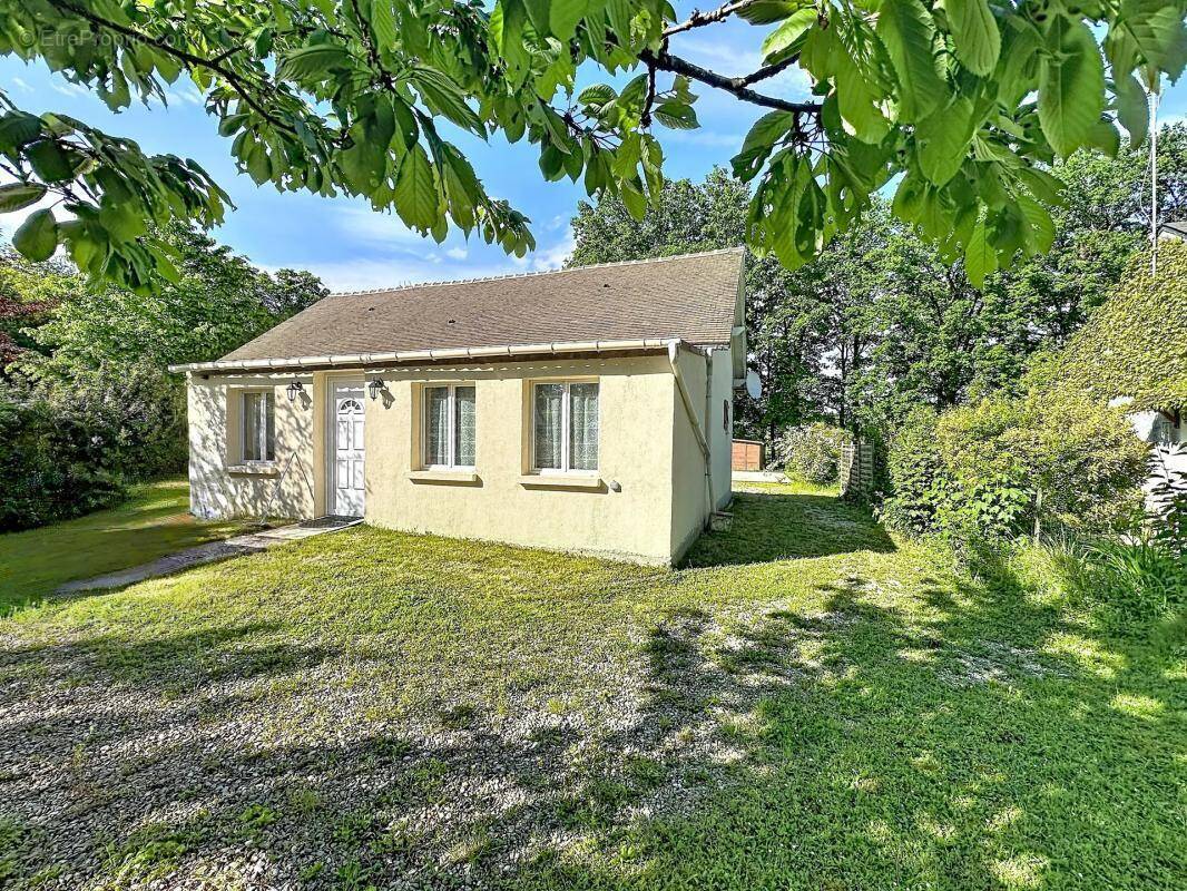 Maison à COURTENAY
