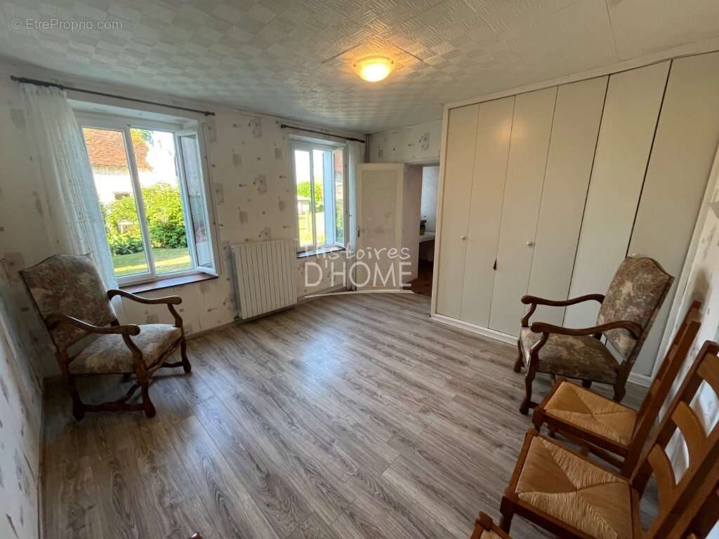 Maison à BETON-BAZOCHES