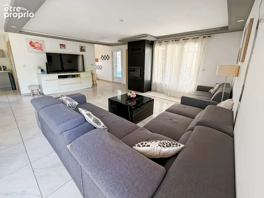 Piscine intérieure chauffée, DPE A et 253 m² habitables à 12 min de Nérac, 1h30 de Bordeaux et Toulouse - photo 5