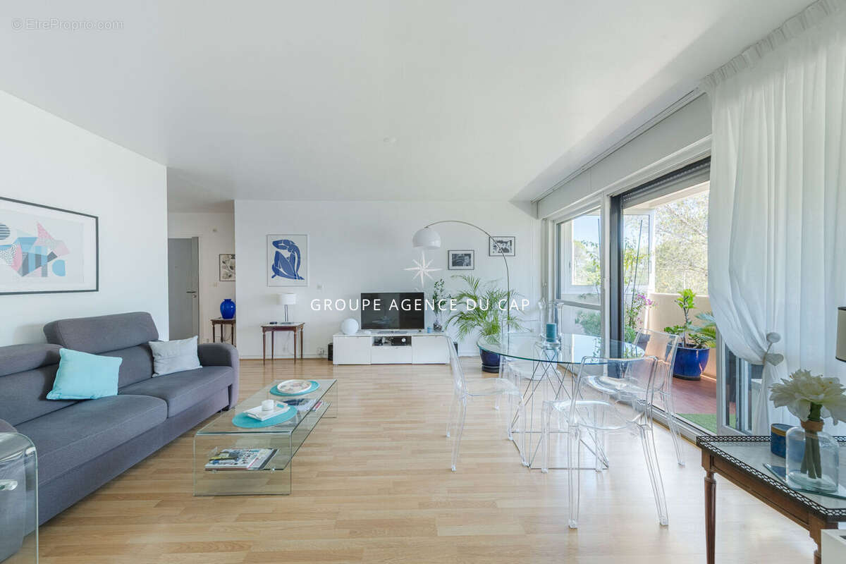Appartement à SAINT-RAPHAEL