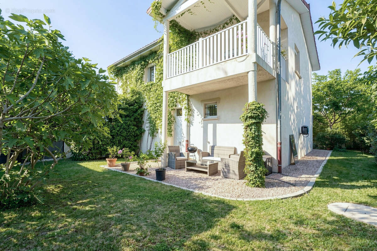 Maison à CRAPONNE