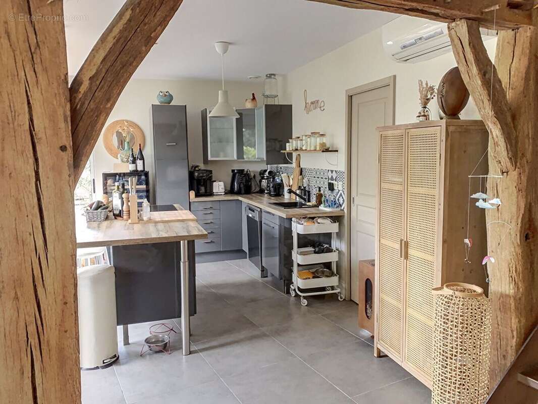 Maison à SAINT-PIERRE-DES-CORPS