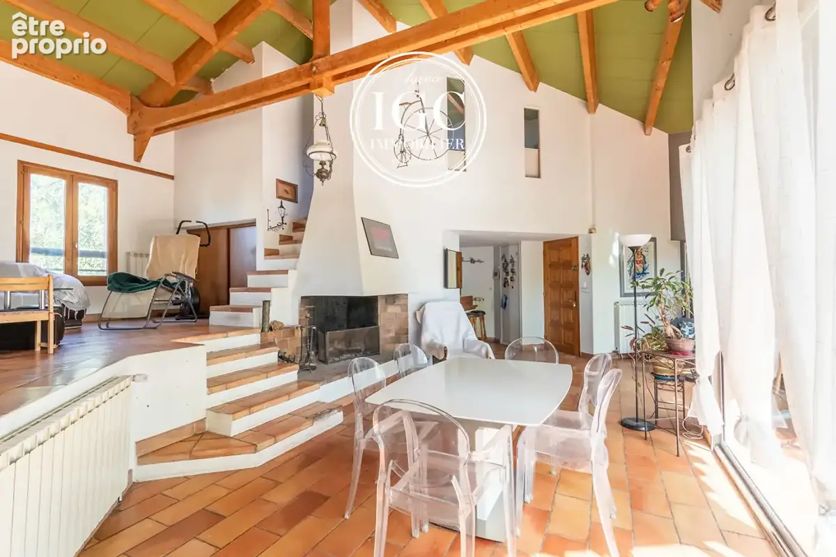 Maison type 5 - 210 m² / 1123 m² terrain - type  2 independant vitrolles village - photo 7