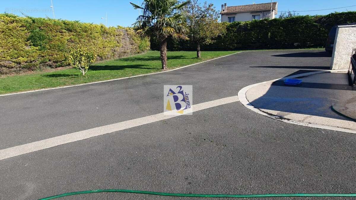 Maison à GARAT