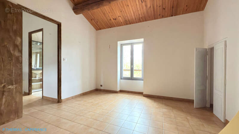 En exclusivité - Authentique bergerie Provençale du XIXème siècle à fort potentiel - photo 18