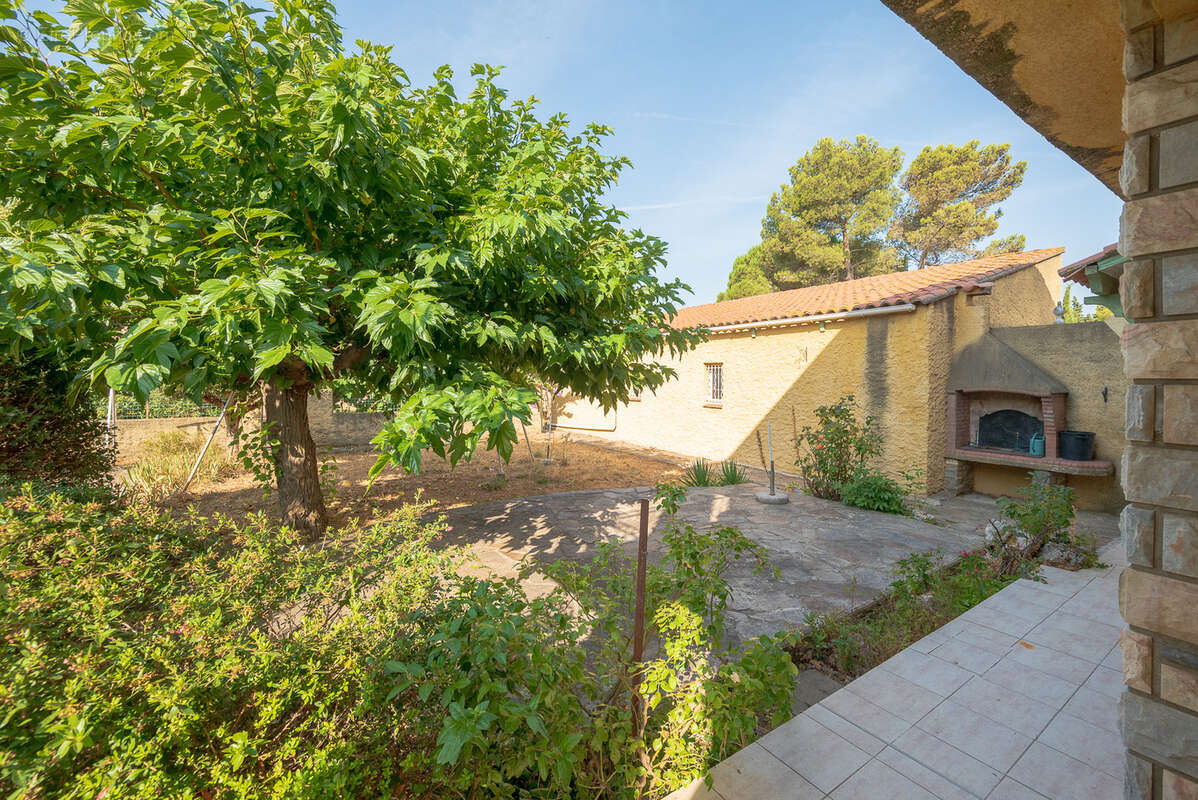 MaisonT5  avec 2 garages sur terrains clos - photo 65