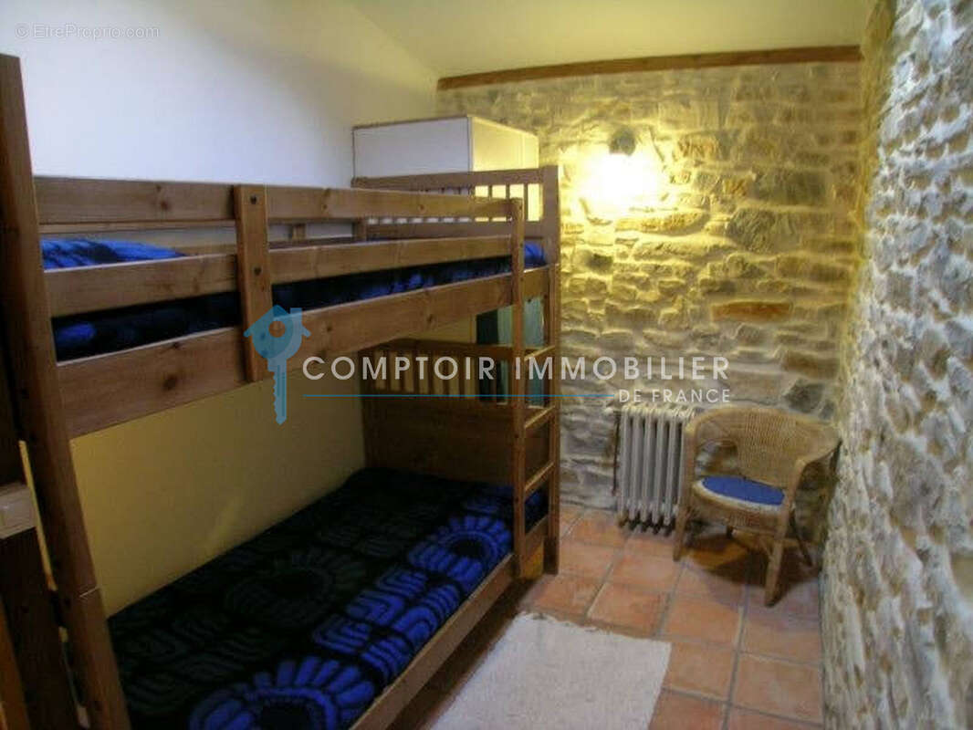 SECTEUR QUISSAC : Propriété comprenant 1 habitation principale et 3 gîtes avec piscine - photo 14