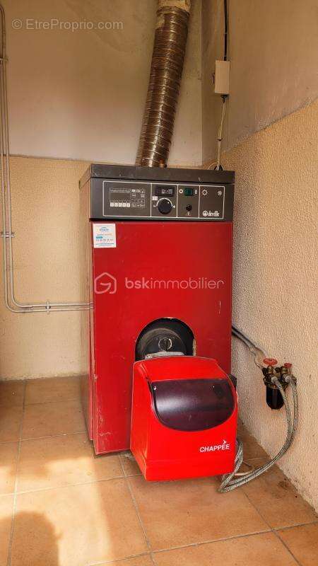 Maison à SAINT-PARIZE-LE-CHATEL