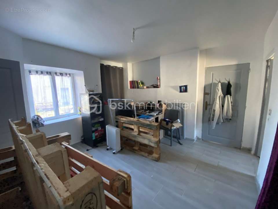 Maison à SAINT-MARTIN-DES-CHAMPS