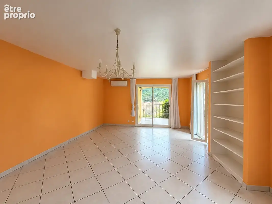 Maison à vendre à Arles-sur-Tech, proche du collège. - photo 7