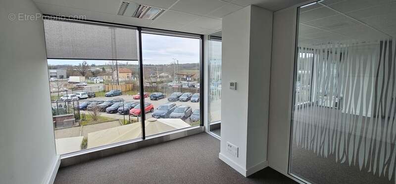 Commerce à CHAPONOST