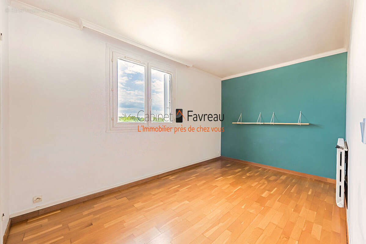 Appartement à L&#039;HAY-LES-ROSES