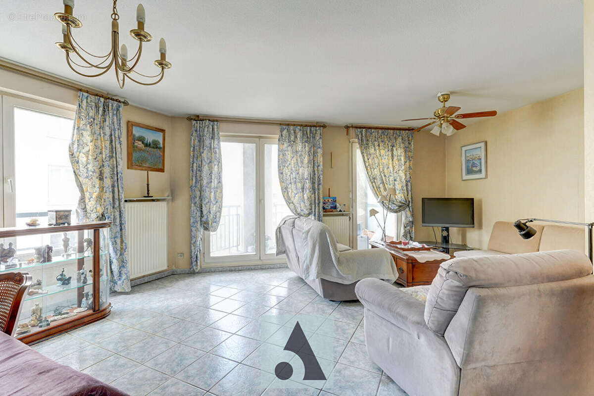 Appartement Lyon 8e - Monplaisir - T4 de 83m² - photo 5