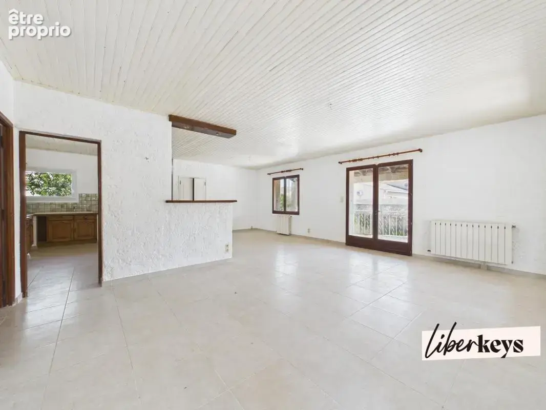  Maison familiale T5 plain-pied, piscine et garage - photo 3