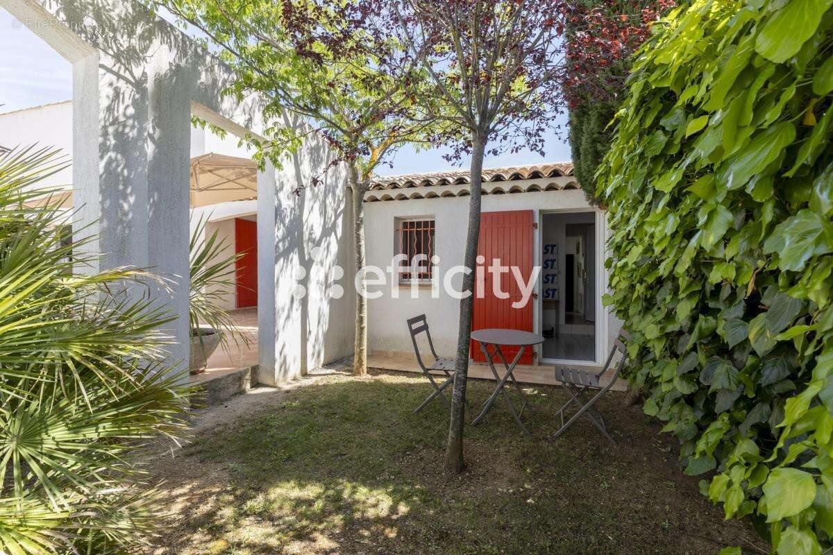 Maison 173 m² à Aix-En-Provence  - photo 23