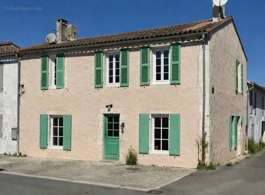 Maison à LE BOIS-PLAGE-EN-RE