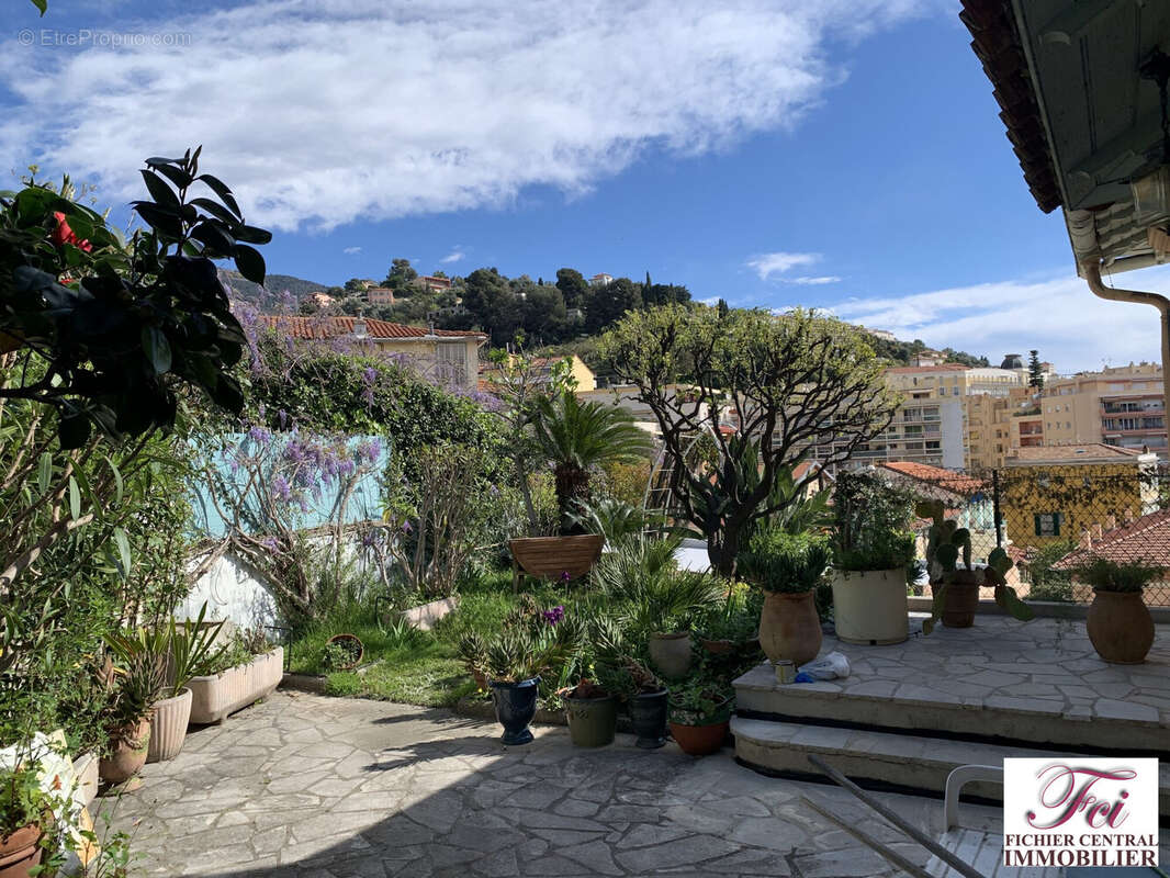 Appartement à MENTON
