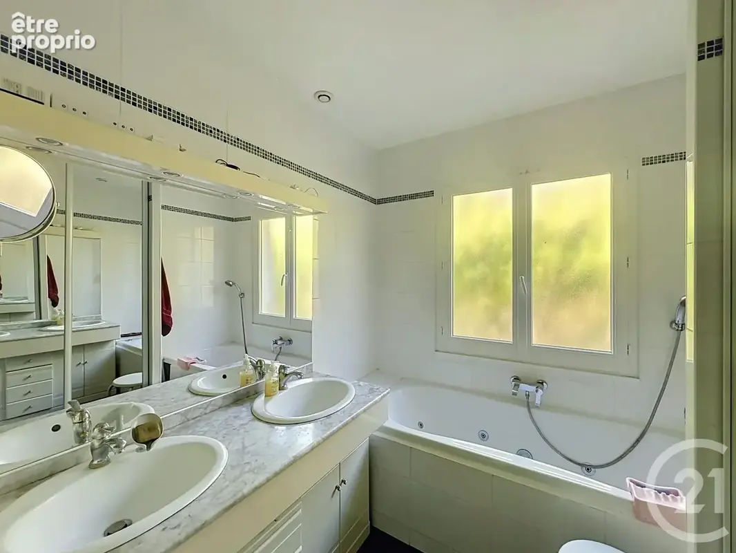 Maison 5 pièces 104 m² à vendre à Sennely (45240) - photo 8