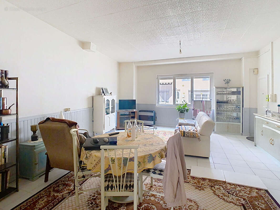 Appartement à PONT-DE-VAUX