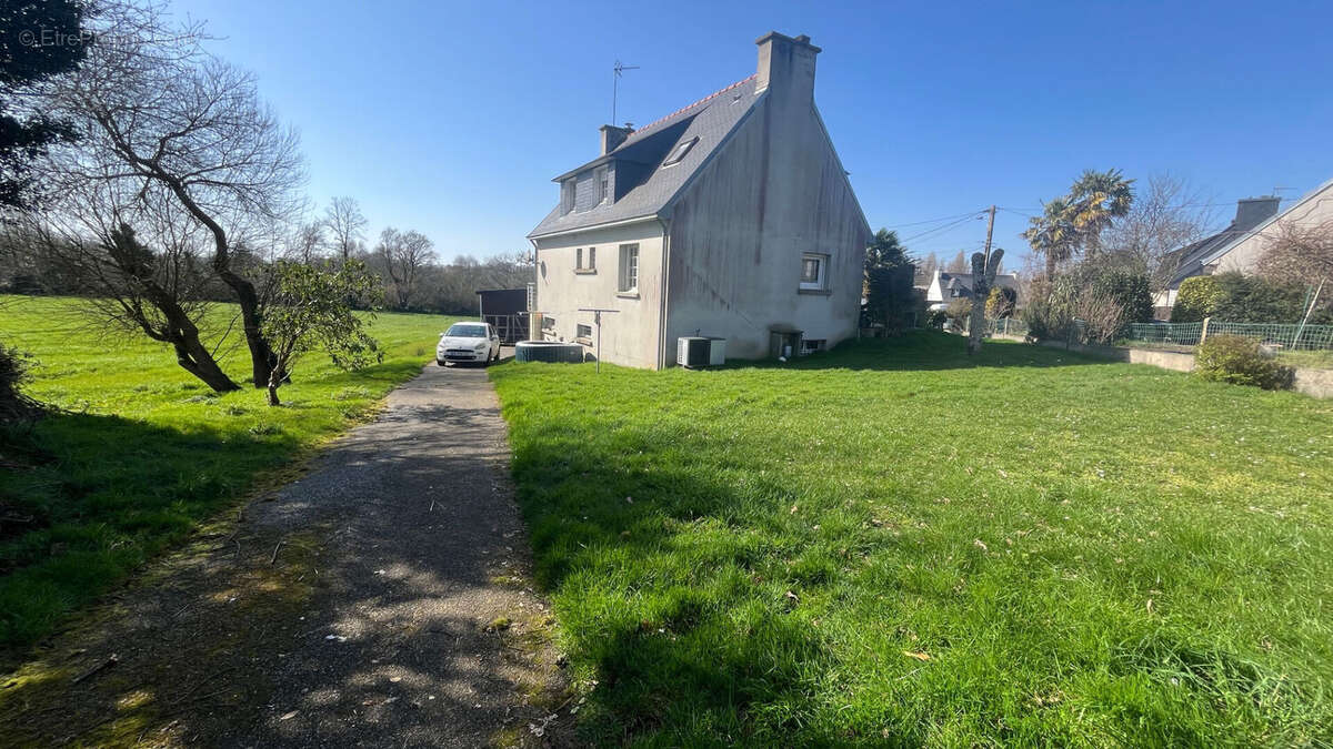 Maison à ERGUE-GABERIC