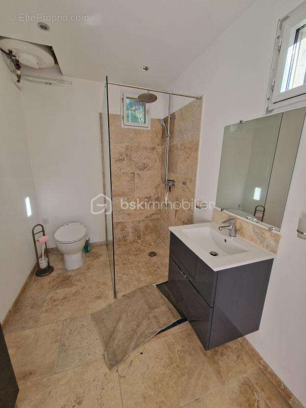 Maison à SAINTE-TULLE