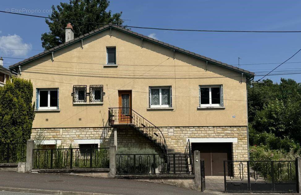 Maison à SAINT-AMAND-MONTROND