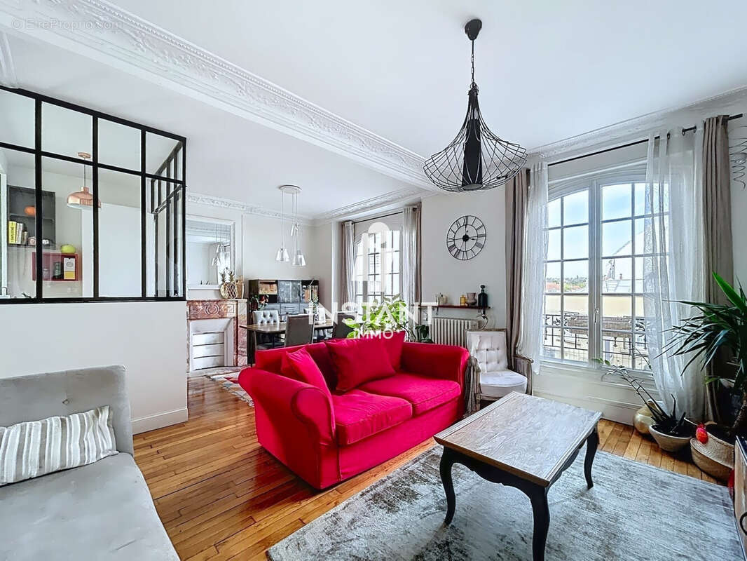 Appartement à SAINT-MAUR-DES-FOSSES