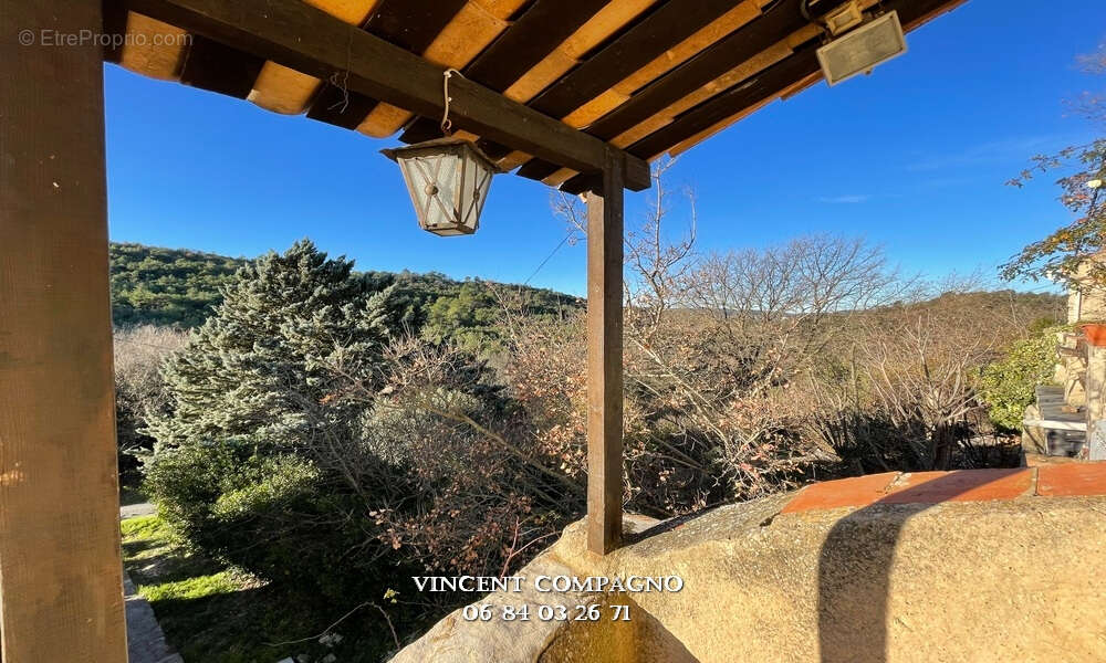 Maison à ESPARRON-DE-VERDON