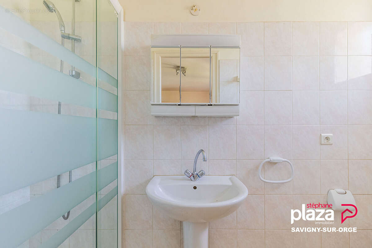 Appartement à SAVIGNY-SUR-ORGE