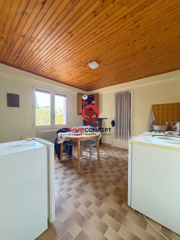 Maison 102 m² à Laudun-L'ardoise  - photo 7