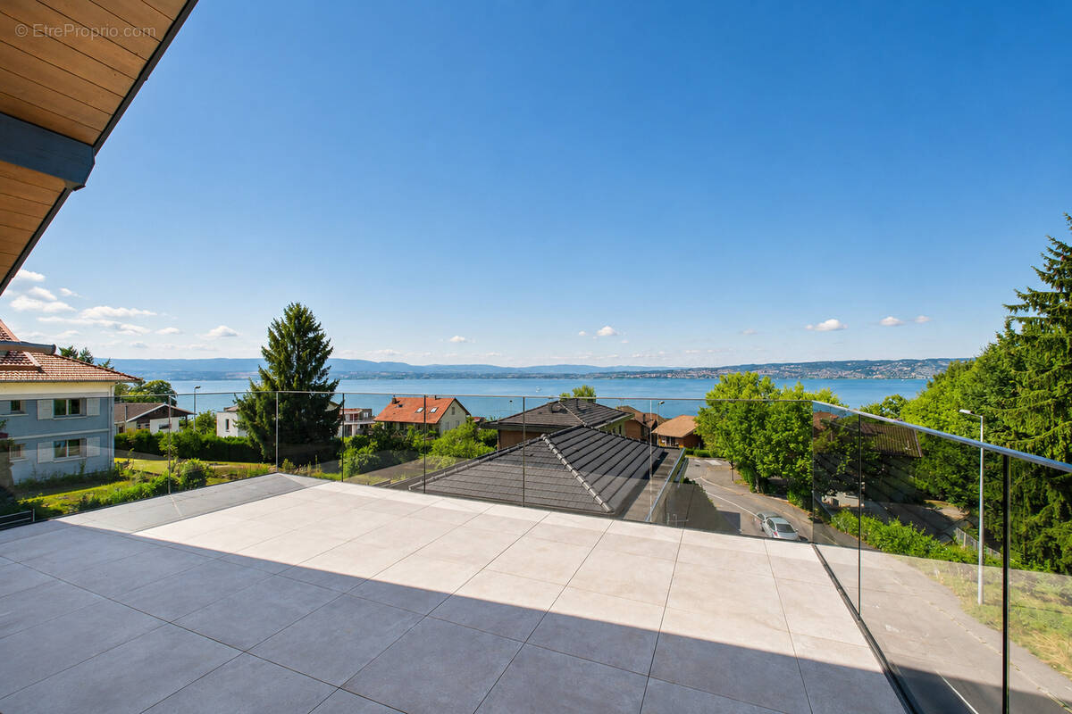 Appartement à NEUVECELLE