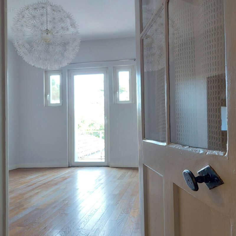 Maison à vendre 9 pièces MONTAUBAN (82) avec jardin et dépendance - photo 2