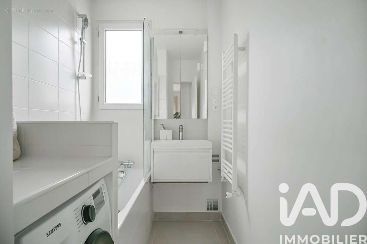 Photo 8 - Appartement à LA GARENNE-COLOMBES