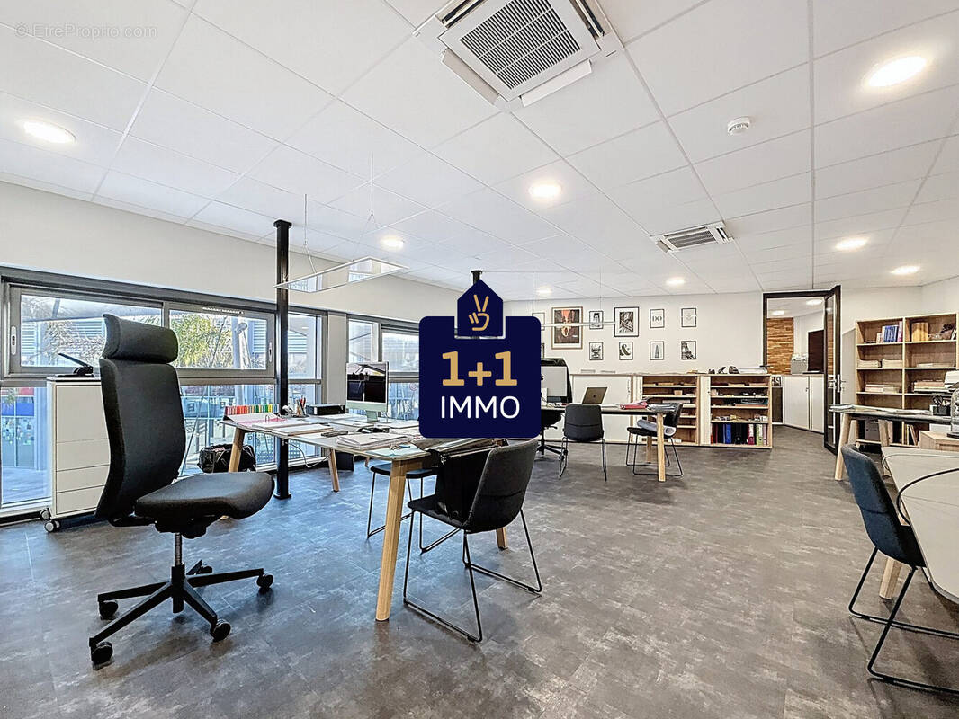 Commerce à ROQUEBRUNE-SUR-ARGENS