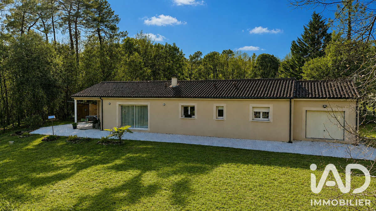 Maison 130 m² à Proissans  - photo 4