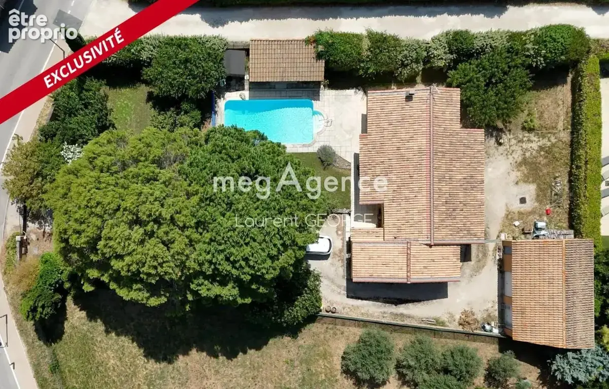 Villa plain-pied 3 chambres-piscine-garage double - photo 17