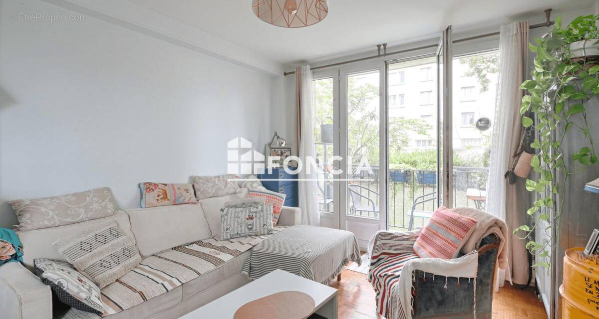 Appartement à BAGNEUX