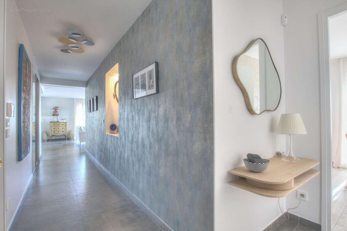 Appartement 145 m² à Thoiry  - photo 8