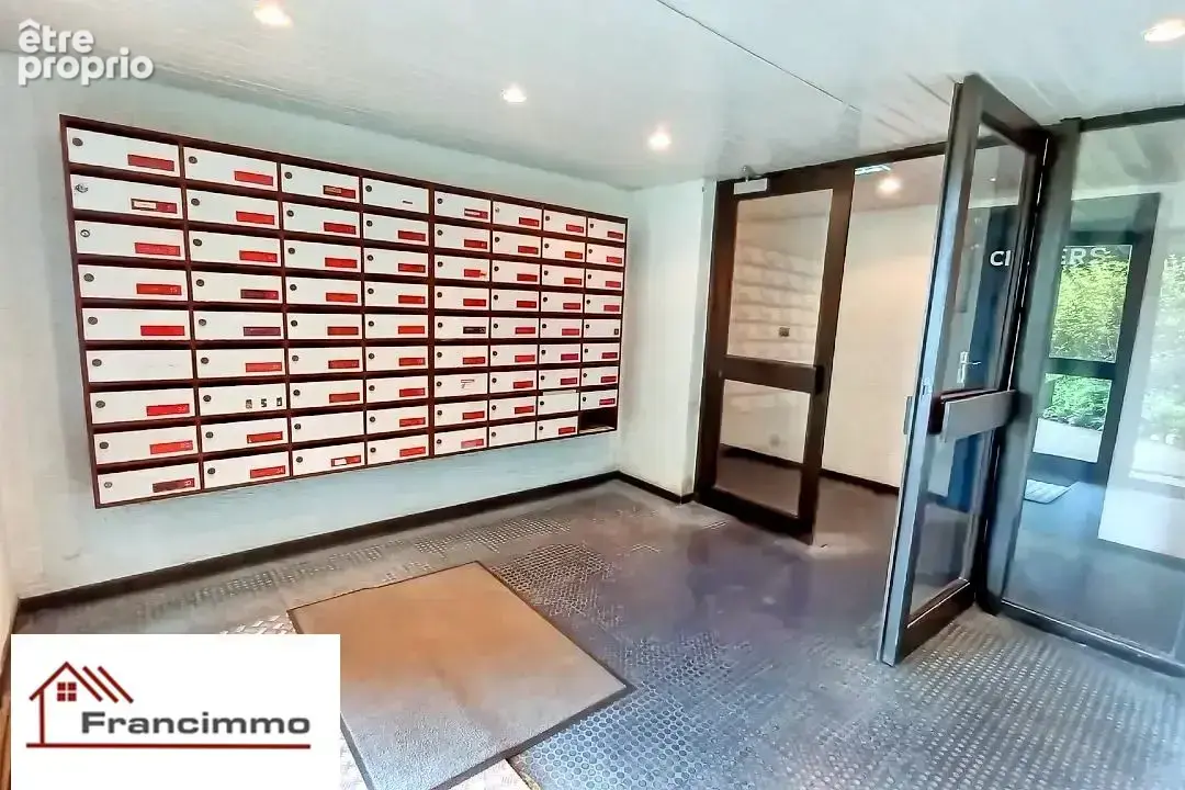 Appartement 40 m² à Le Gua  - photo 8