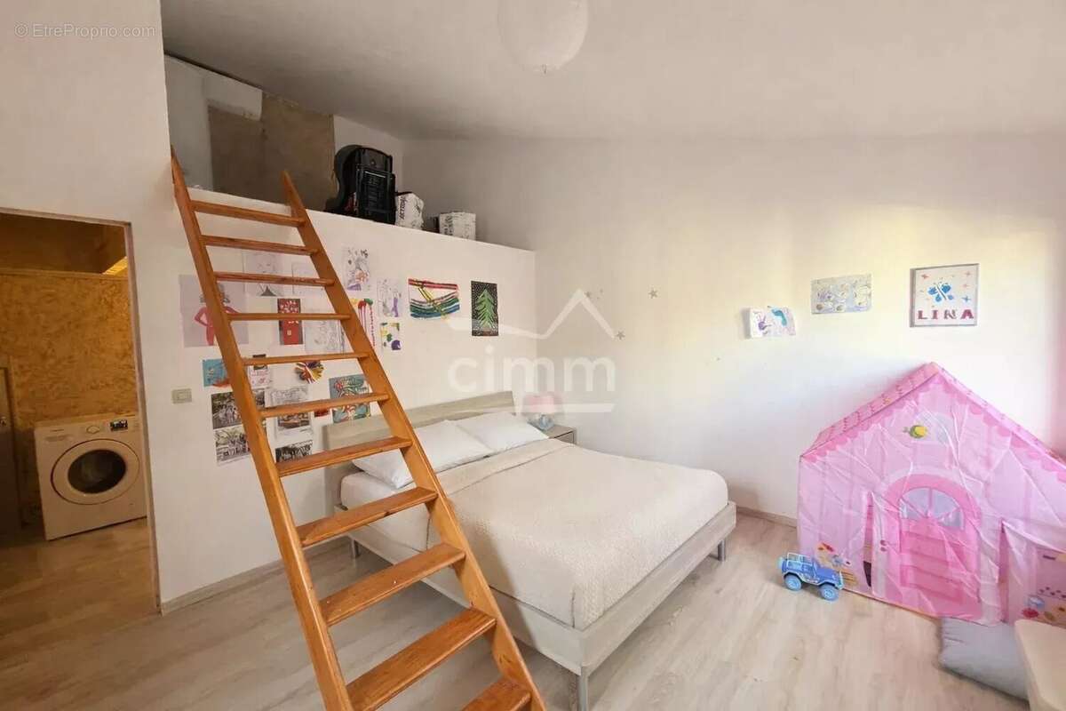 Maison à CHATEAU-ARNOUX-SAINT-AUBAN