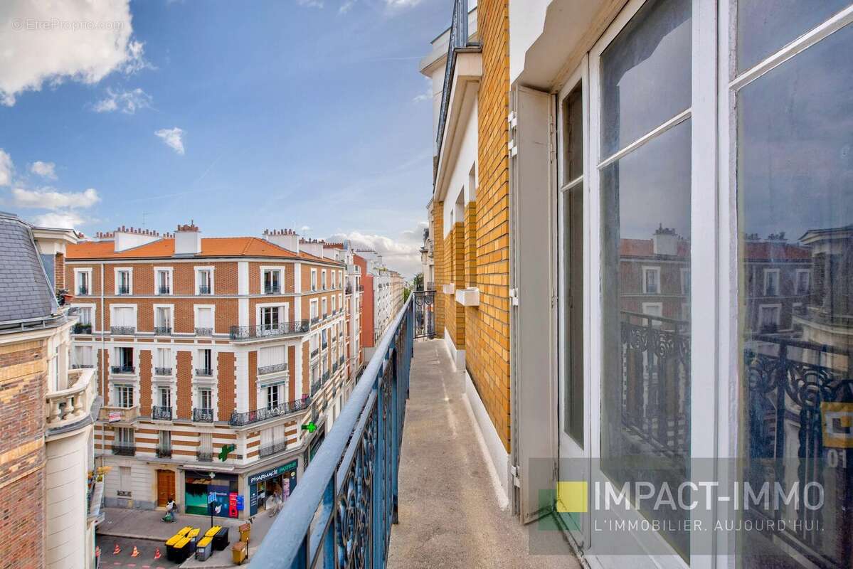Appartement à COURBEVOIE