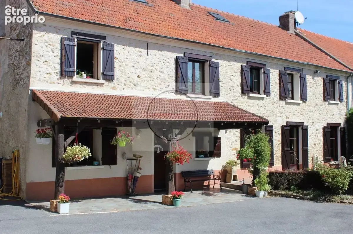 Maison type longère  de 10 pièces et Dépendance - photo 5