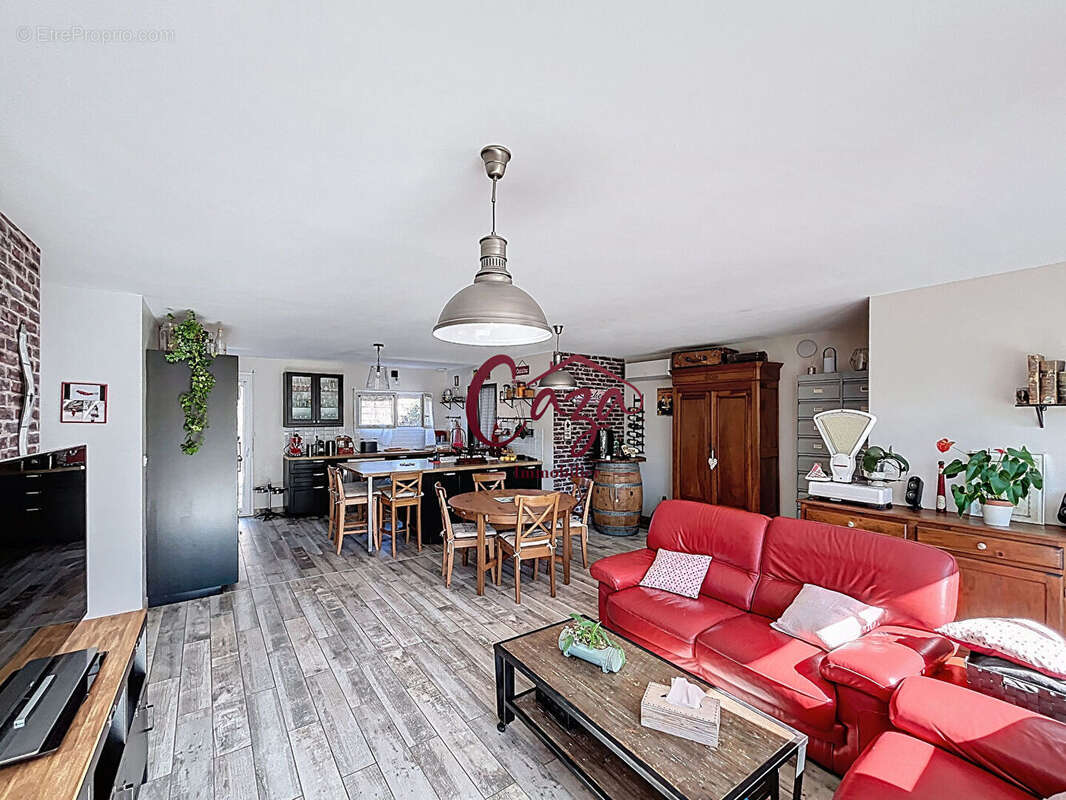 Maison à CAMBLANES-ET-MEYNAC