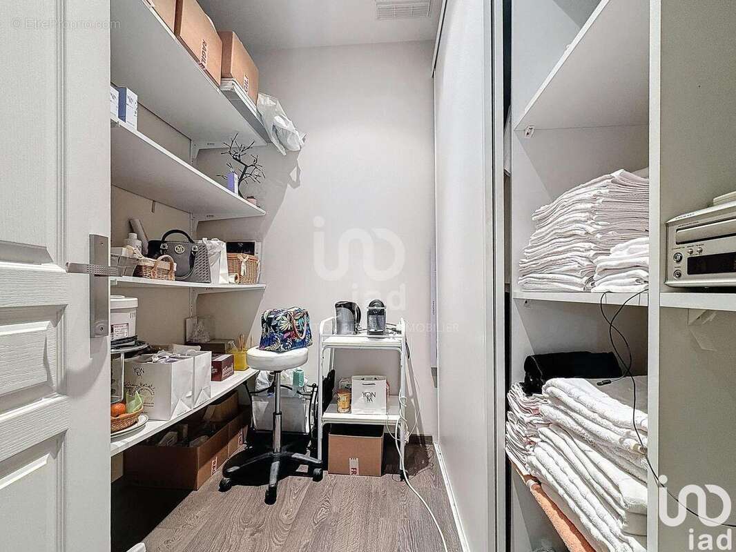 Photo 3 - Commerce à MOUANS-SARTOUX